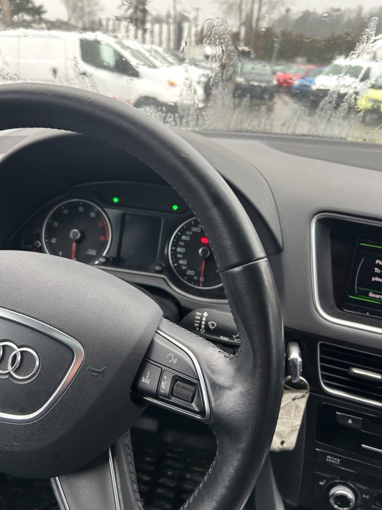 Audi Q5 8R steering column lock faulty warning — Surrey BC case