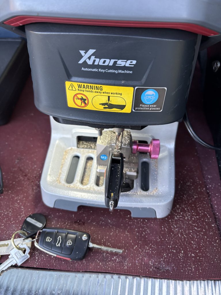 Audi TT 8J key copying